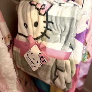 Hello Kitty Throw Blanket